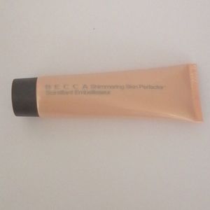 Becca shimmering skin perfector Opal